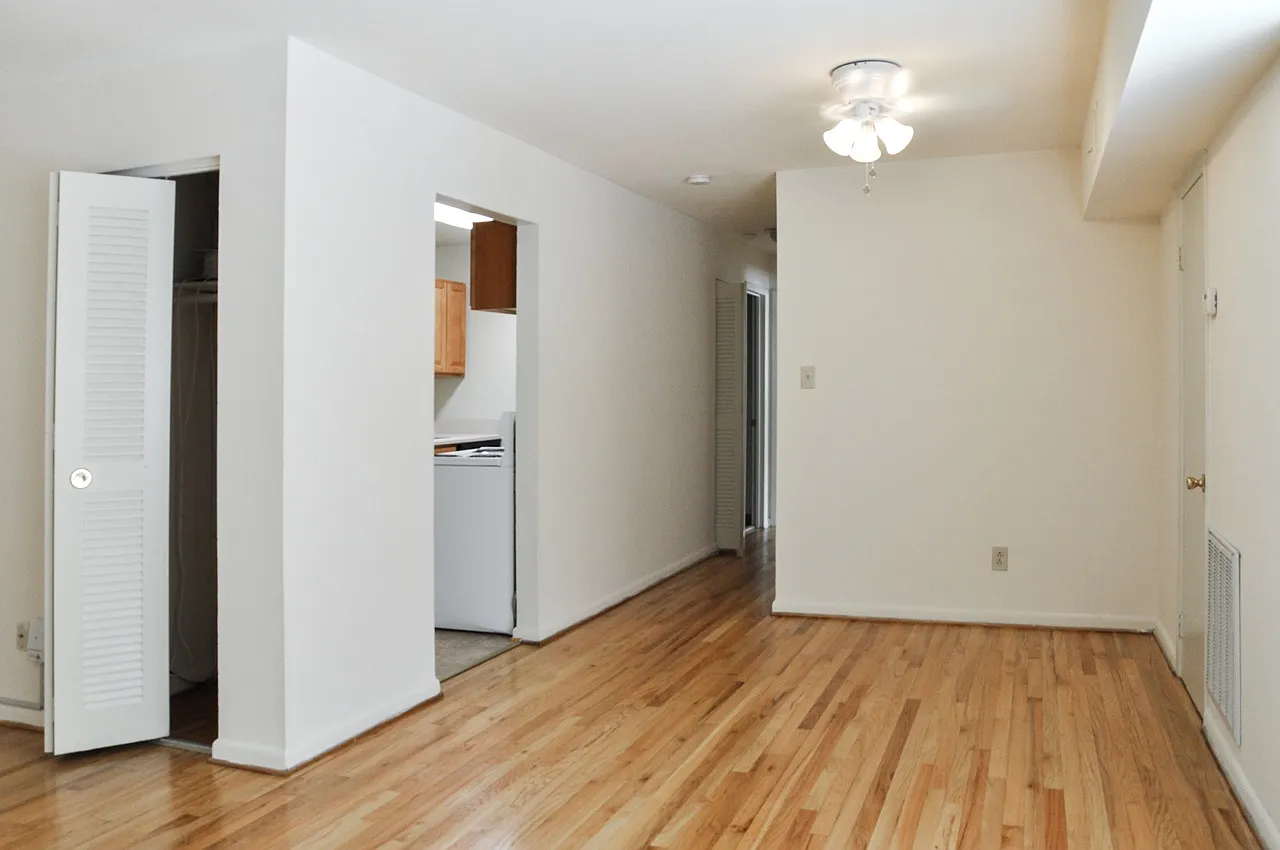 Manor View Apartments — Photo 4