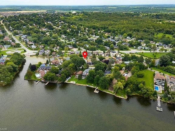 3rd image of 35 Shirlea Blvd