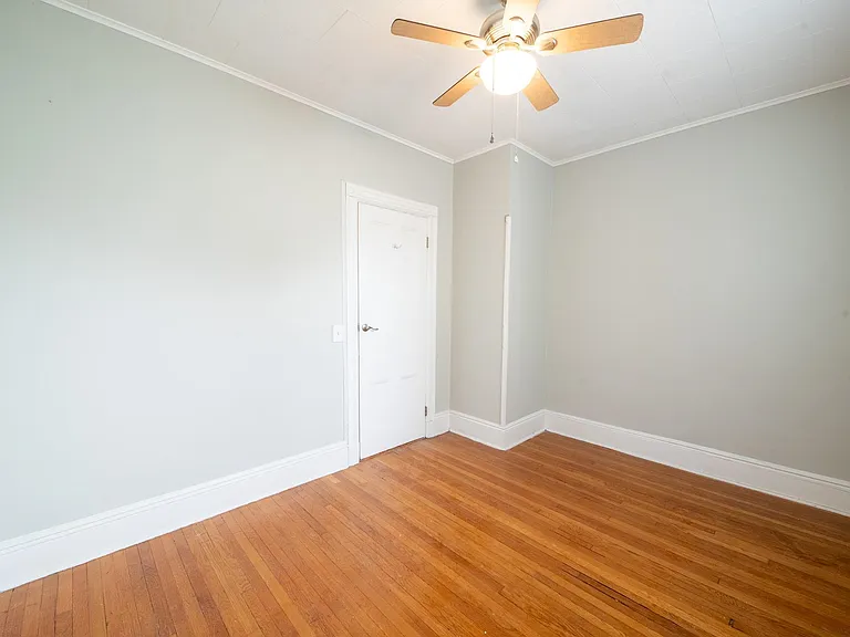 128 Oak St — Photo 7