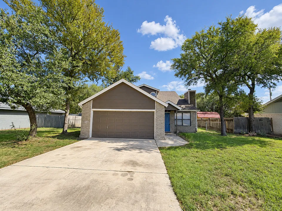 2408 Schwertner Dr