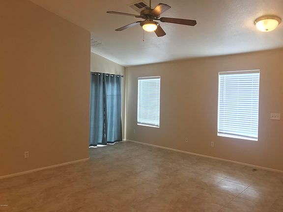 3rd image of 3929 E Rock Dr