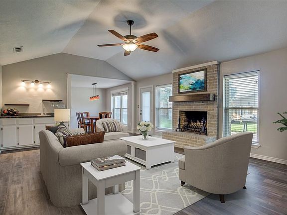 4th image of 7817 Sugarland Dr