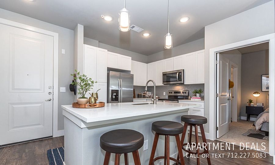 1st image of 1606 S Oaks St #1728