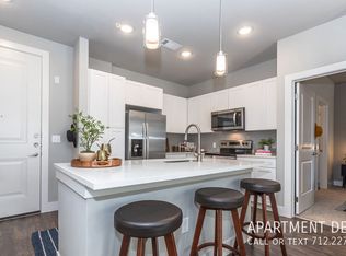 1606 S Oaks St #1727, College Station, TX 77845