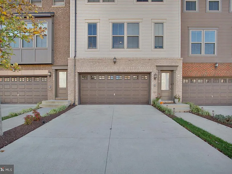 130 Capital Ct — Photo 4
