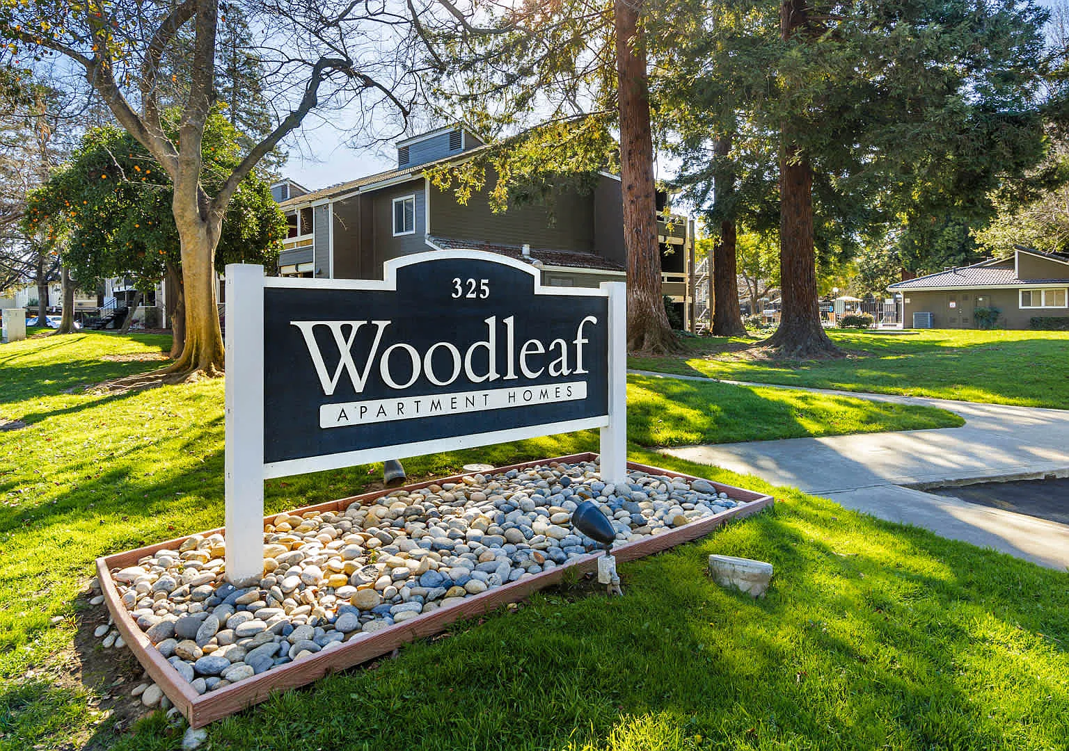 Woodleaf — Photo 1