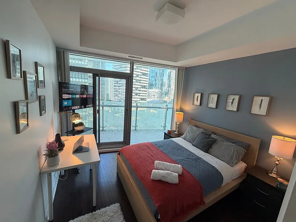 14 York St #1501A