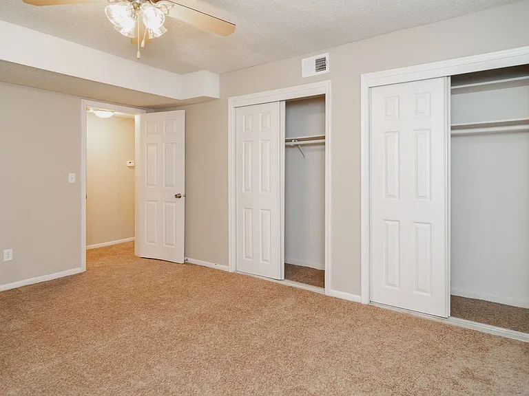 Citadel Apartments — Photo 25