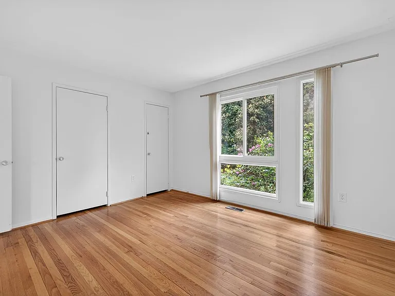 9404 Woodington Dr — Photo 20