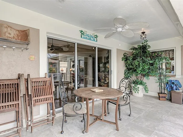 3126 Meadow Run Dr — Photo 34