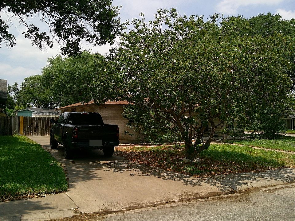 2nd image of 1901 Bilvan St