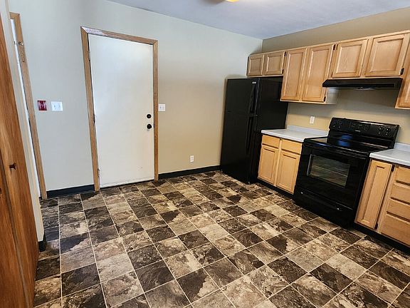 3rd image of 2420 Bostrom Ct APT 5