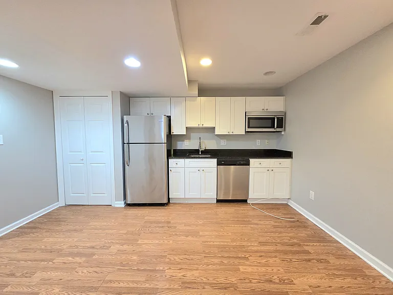 7020 Quander Rd — Photo 25