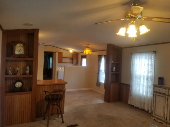 11734 Harp Rd, Hagerstown, MD 21742