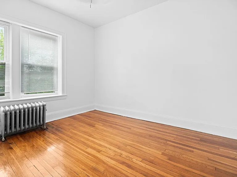 2729 Euclid Heights Blvd #3 — Photo 19
