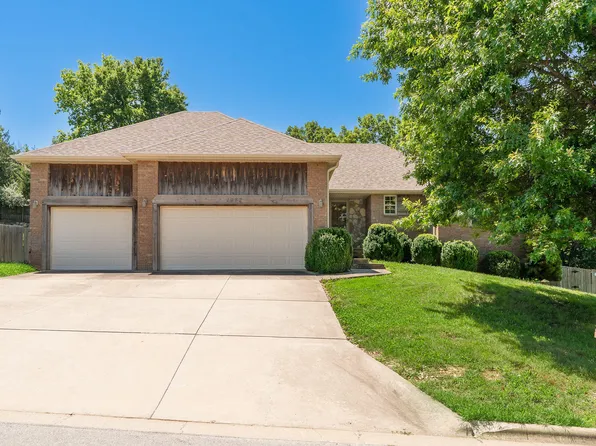 1082 E Daisy Falls Drive, Nixa, MO 65714