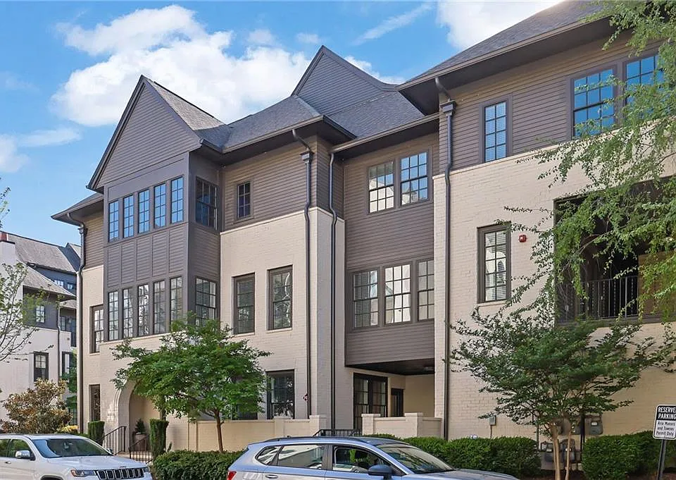 6572 Aria Village Dr