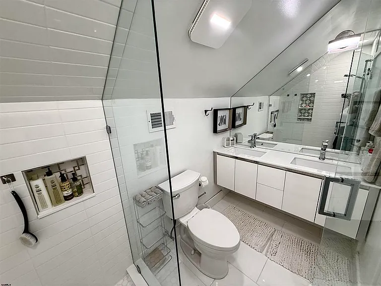 4 Brunswick Ct — Photo 31