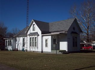 600 N Niles Ave, Tuscola, IL 61953
