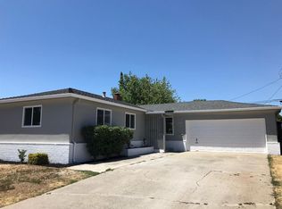 1023 Aldwina Ln, Manteca, CA 95336