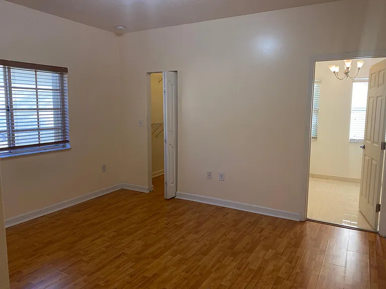 2735 NE 42nd Ave — Photo 13