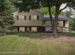 13179 Heather Ln, Perry, MI 48872