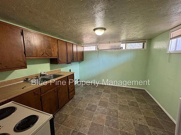 4th image of 225 E Fir St #B