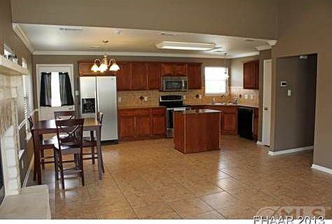 3rd image of 1806 Walker Place Blvd
