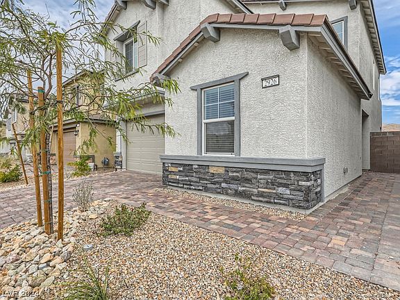 3rd image of 2926 Moulin Heights St