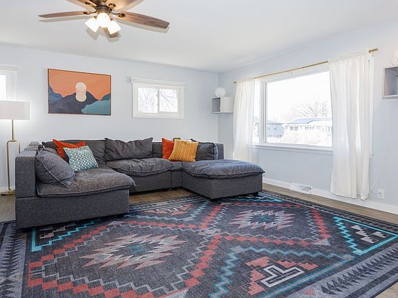 5th image of 307 Belview Ave
