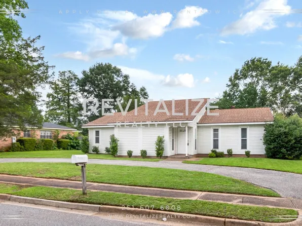 6208 Cottage Hill Rd, Mobile, AL 36609