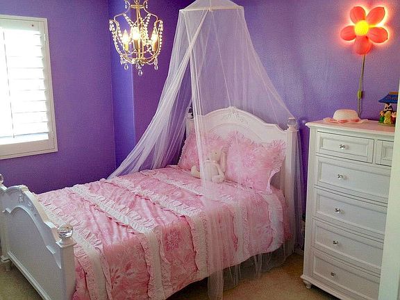 Kids bedroom