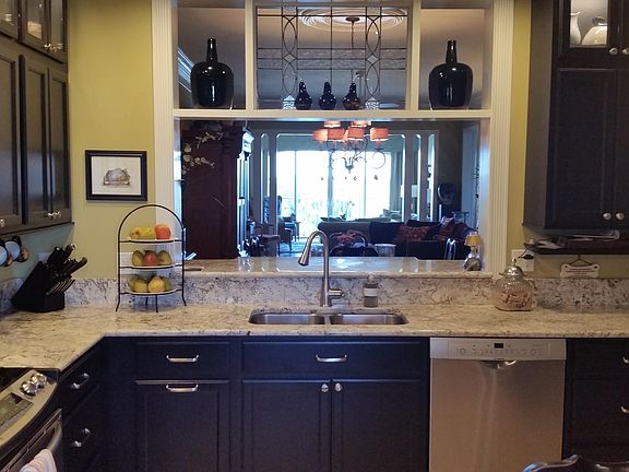 4th image of 36 Harbour Isle Drive W #Ph06