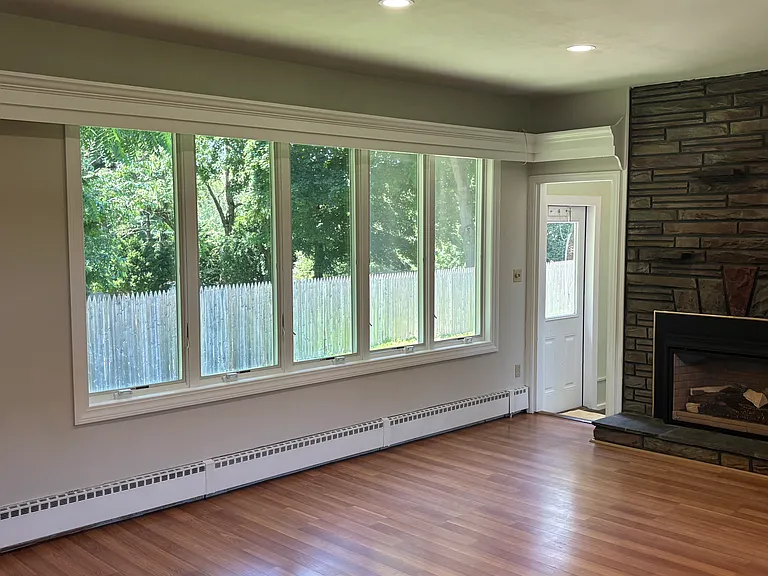 12 Crest Rd — Photo 4