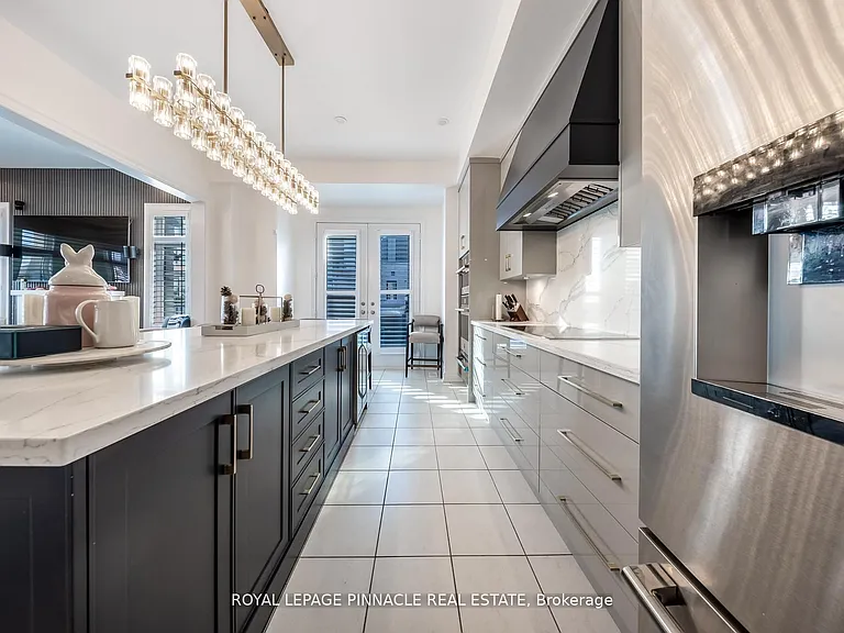 1504 Yellow Rose Cir #UPPER — Photo 15