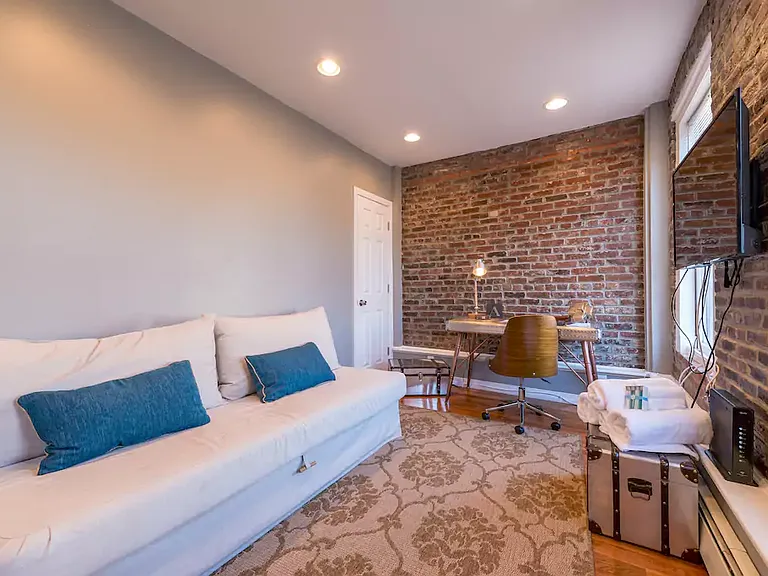 15 Garden St #7 — Photo 4