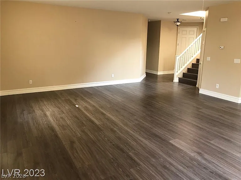 9746 Kampsville Ave — Photo 15