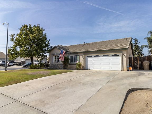 3rd image of 4303 Fairmount Park Dr
