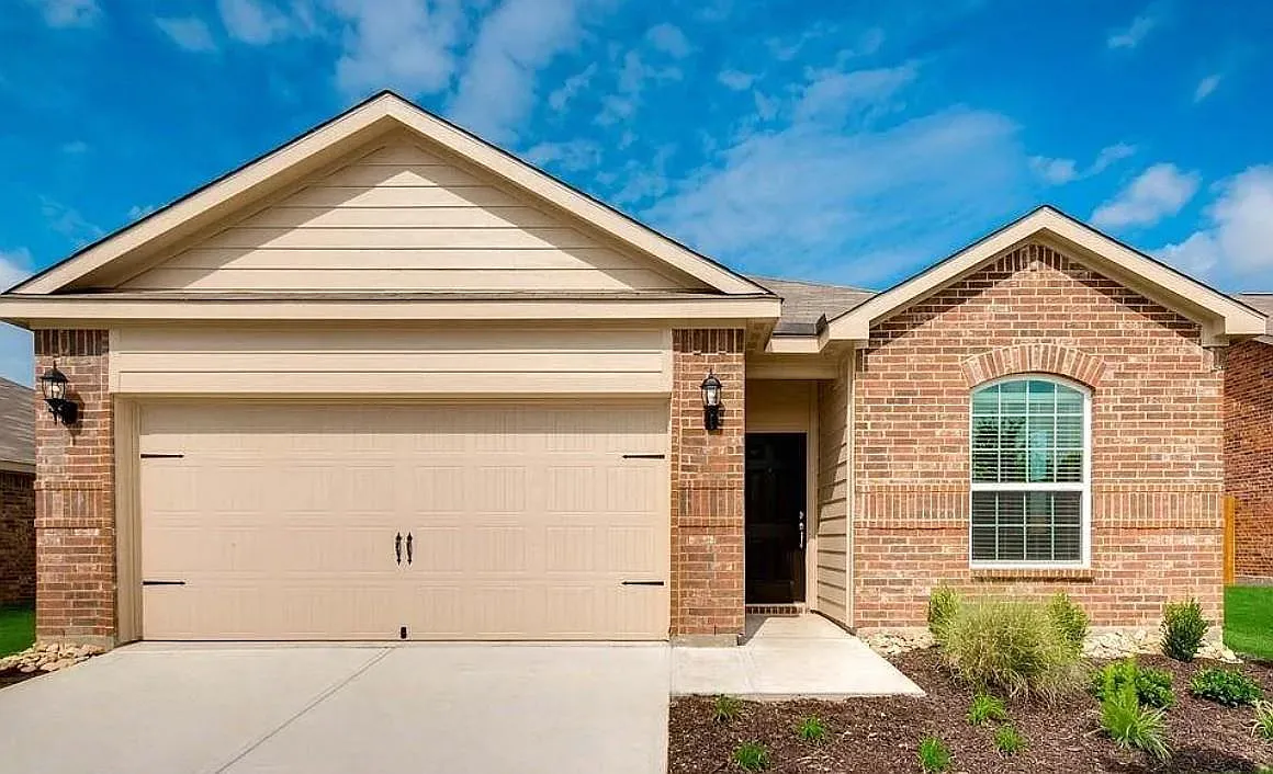 3 bed, 1608 sqft, $1,895 — Photo 1