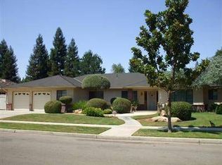1610 E Cromwell Ave, Fresno, CA 93720