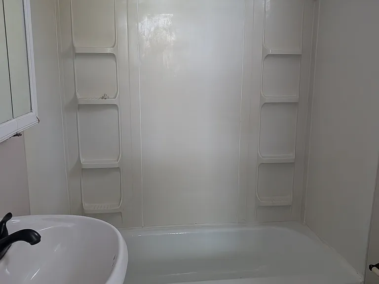 422 N Sheldon St — Photo 13