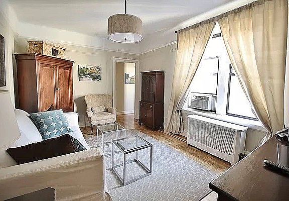 3rd image of 315 E 77th St APT 6J