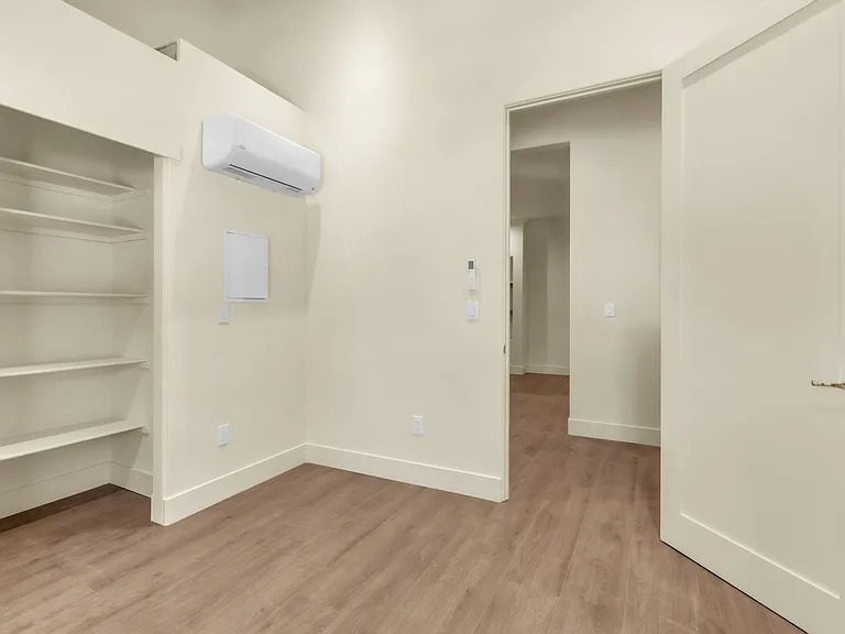 207 3rd St #240 — Photo 16