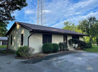 1140 N Gospel St, Paoli, IN 47454