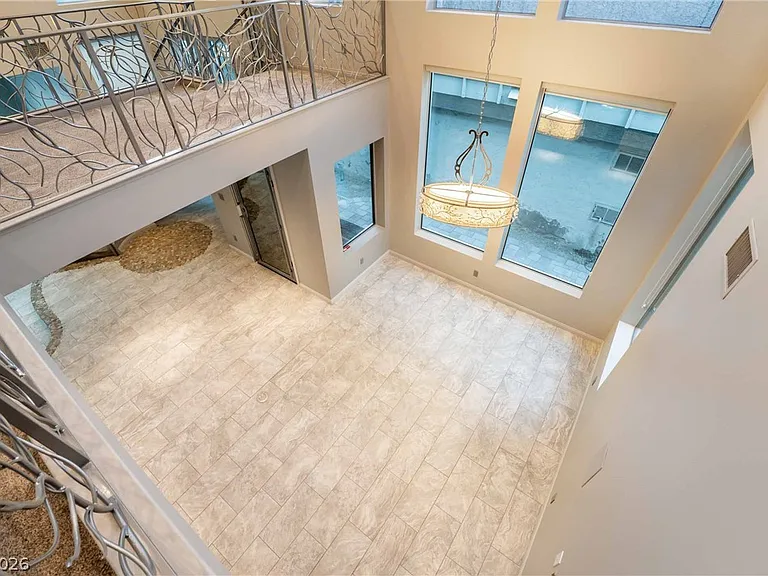 980 Vegas Valley Dr — Photo 25