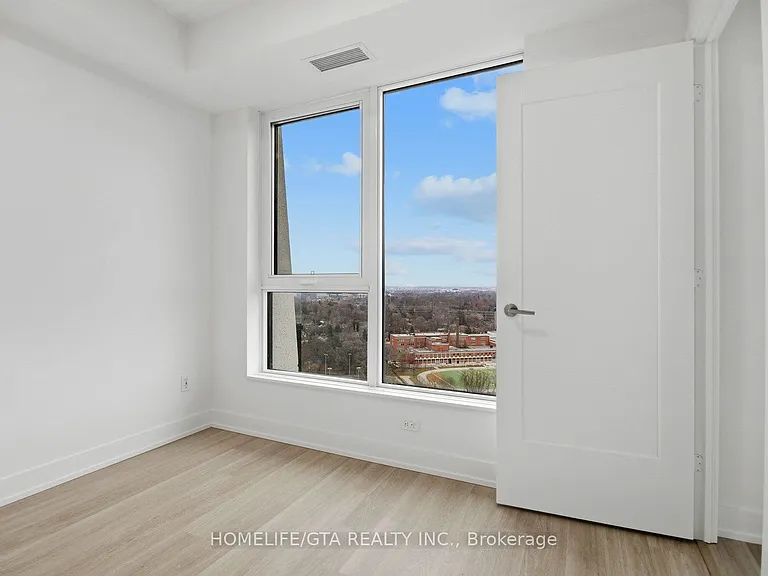 60 Central Park Dr #2104 — Photo 21