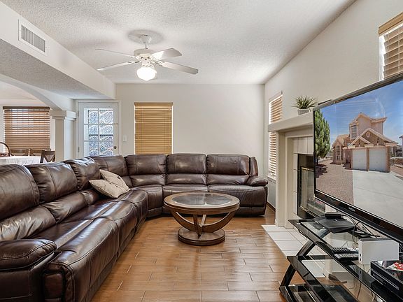 3rd image of 10757 White Sands Dr