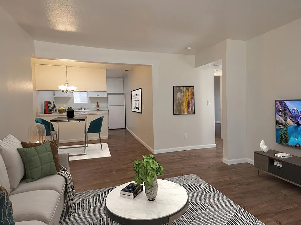2 bed, 2.0 bath, 900 sqft, $1,750