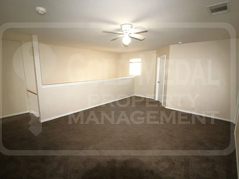 505 Perseus Dr — Photo 15