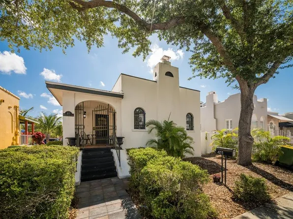 411 Burns Ct, Sarasota, FL 34236